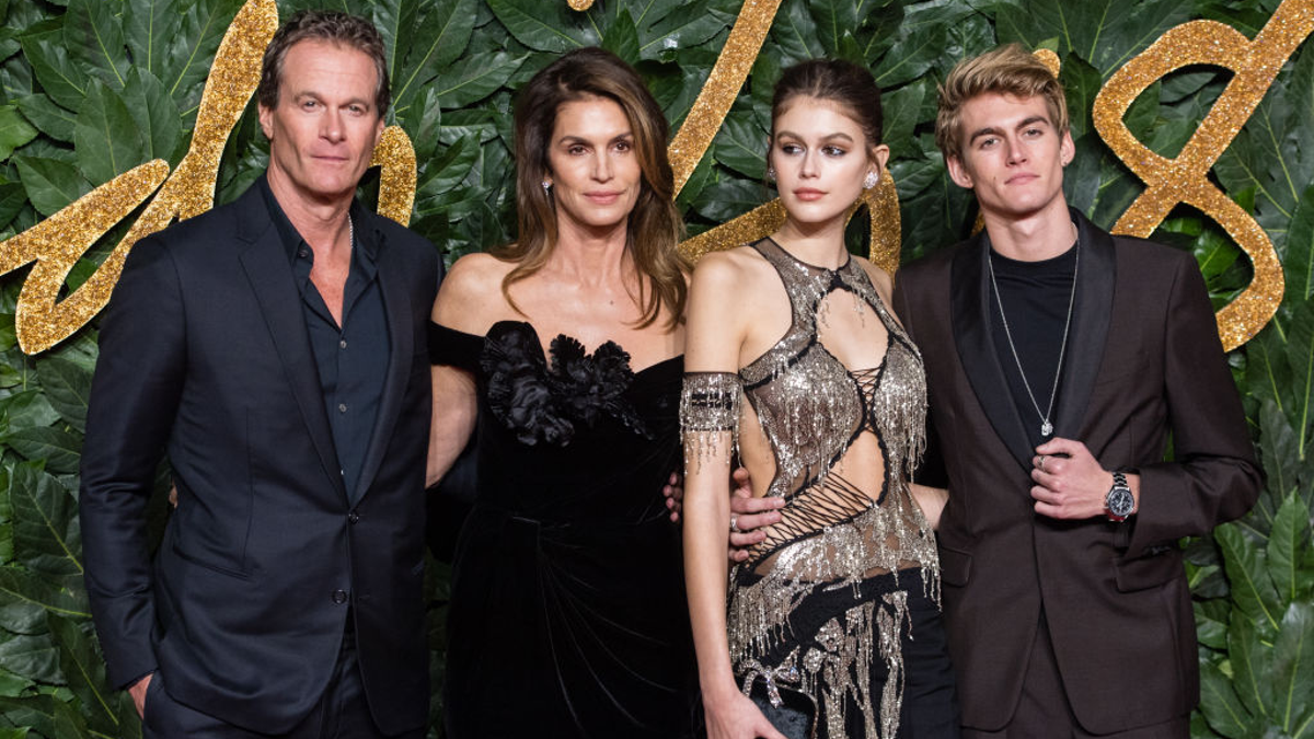 The photogenic Crawford-Gerber family — supermodel Cindy Crawford, former-model husband Rande Gerber and their children, Kaia Gerber and Presley Gerber, who also model — decided to spend Father’s Day pigging out on “every picture” on the IHOP menu.