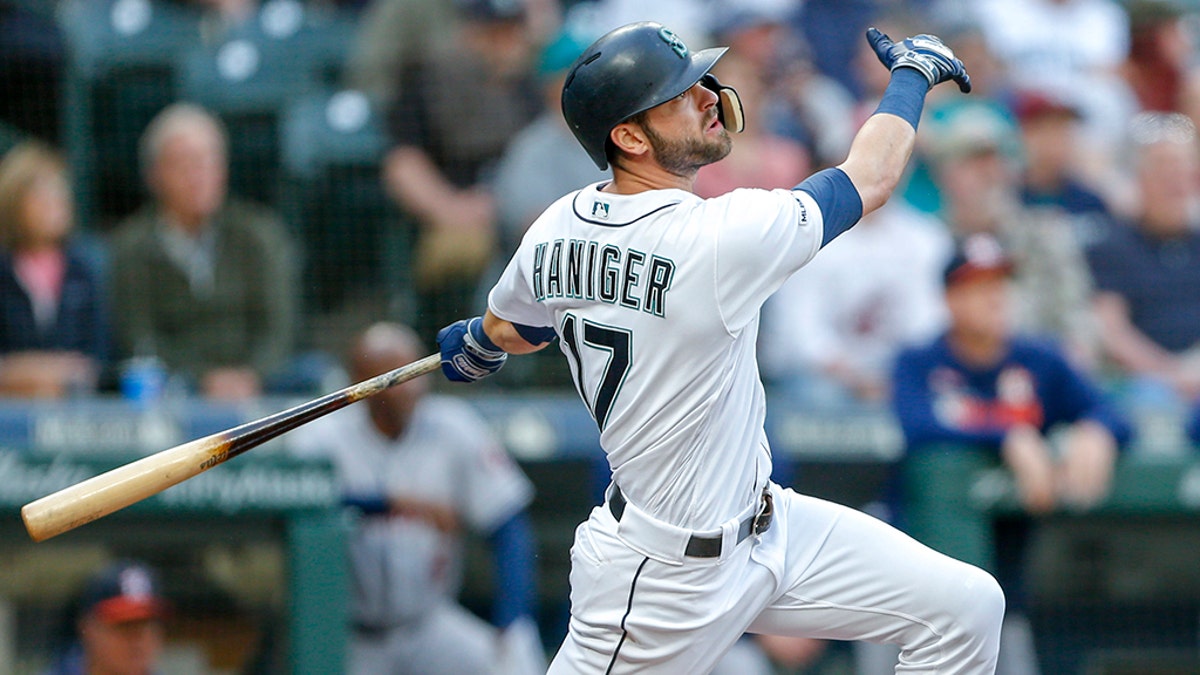 Seattle Mariners' Mitch Haniger suffers ruptured testicle after foul ball  to groin