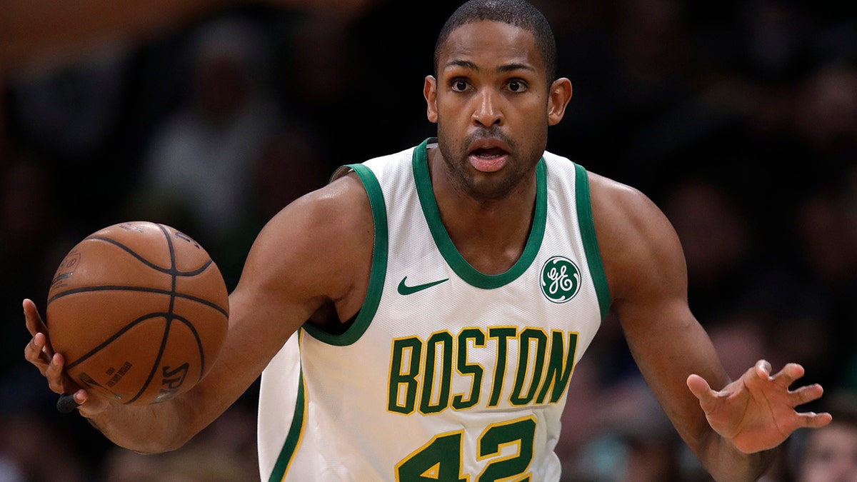 The Clippers might add the veteran to a young core. (AP Photo/Charles Krupa, File)