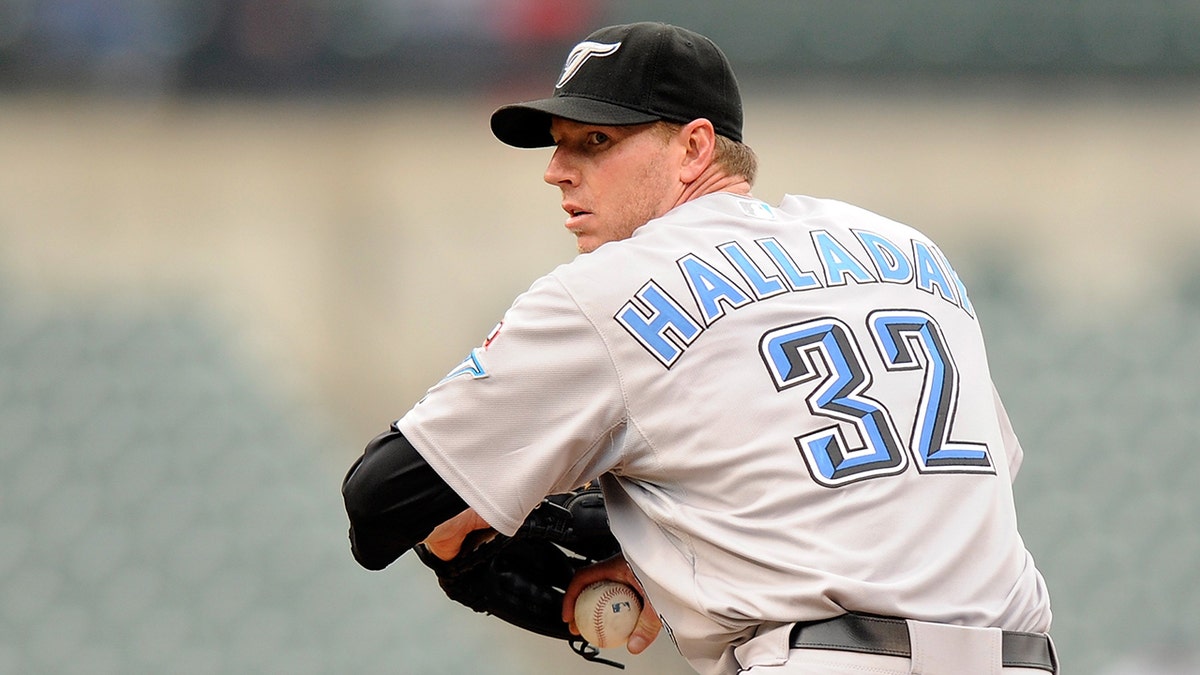Roy Halladay #32 of the Toronto Blue Jays pitches against the Baltimore Orioles at Camden Yards on May 27, 2009, in Baltimore. (Getty Images)