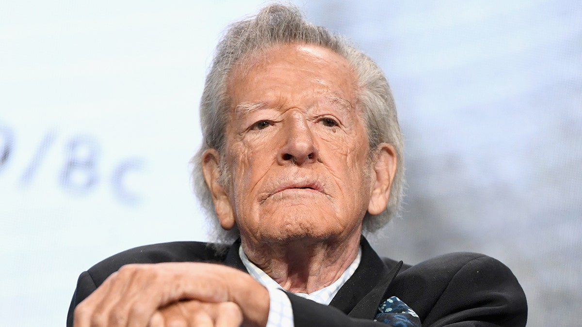 New York Post legend Steve Dunleavy was known for his admiration of the NYPD. (Getty Images)