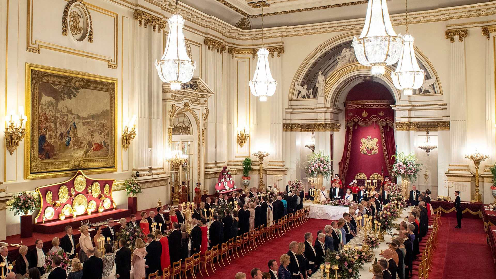 President Trump, Queen Elizabeth II and guests,during the state banquet at Buckingham Palace.