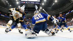 St. Louis Blues prospect robbed at gunpoint near Gateway Arch