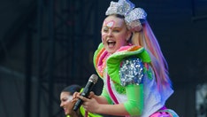 JoJo Siwa comes out as a member of the LGBTQ community after teasing the news for days
