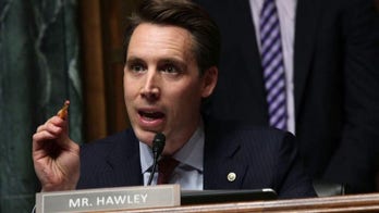 Hawley rallies GOP colleagues to move to dismiss articles of impeachment