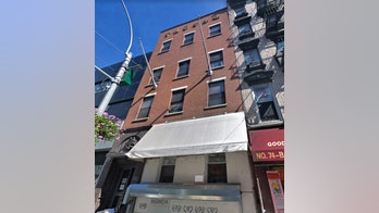 NYC man crushed by safe in Manhattan stairwell