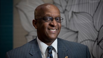 Baltimore mayor, at anti-gun rally, suggests boxing matches could settle 'beef'