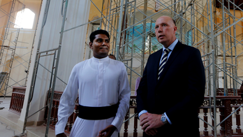 Aussie home minister lays wreath at bombed Sri Lanka church