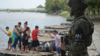 Mexico to target human traffickers in immigration crackdown