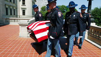 Gov. Bryant: Former Sen. Cochran was 'all-American leader'