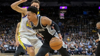 San Antonio Spurs' Dejounte Murray gifts brother brand new car for high school graduation
