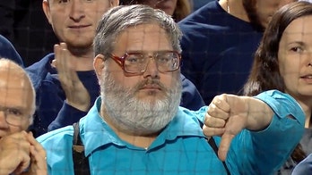 'Thumbs Down Guy' looking for help with medical bills after emergency: 'I came really close to dying'