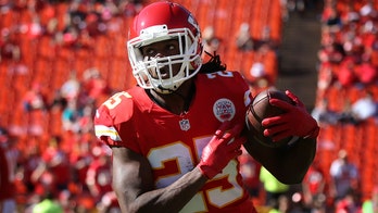 Ex-NFL star Jamaal Charles goes to battle with massive spider at his home