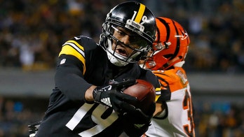 Pittsburgh Steelers' JuJu Smith-Schuster attends high school prom, students chant 'f--k AB'