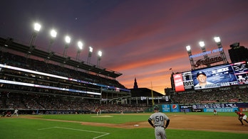 New York Yankees pitchers greeted by woman who dropped into bullpen during game