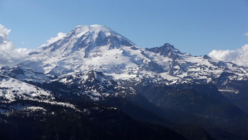 Climbers stranded near Mount Rainier's peak for days are rescued