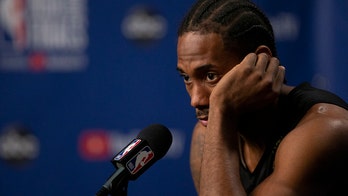 Toronto Raptors star Kawhi Leonard apparently 'funny as s--t,' likened to Vince Vaughn