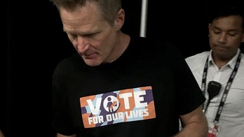 Golden State Warriors coach Steve Kerr wears Vote for Our Lives shirt in response to Virginia Beach shooting