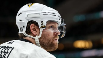 Pittsburgh Penguins star Phil Kessel vetoed trade, expected to stay with team, general manager says