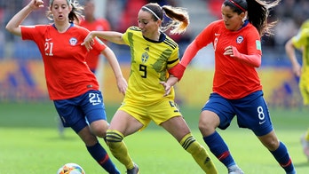 Sweden defeats newcomers Chile 2-0 after delay