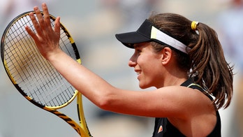 Konta sweeps Stephens off the court to reach French semis