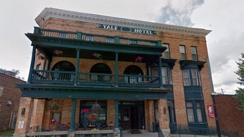 Michigan hotel offers free lodging to those seeking abortions