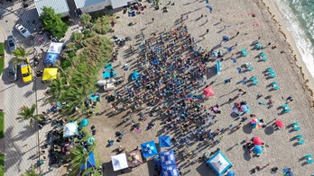 Divers set new underwater cleanup world record at Florida beach