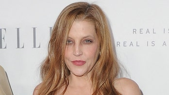 Lisa Marie Presley inks deal for tell-all book on relationships with father Elvis, ex-husband Michael Jackson: report