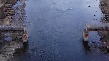 Metal thieves steal 56 tonne, 75 foot central section of Russian railway bridge