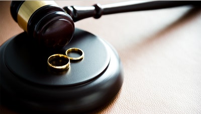 Divorce lawyer reveals signs that your spouse has emotionally checked out - Fox News