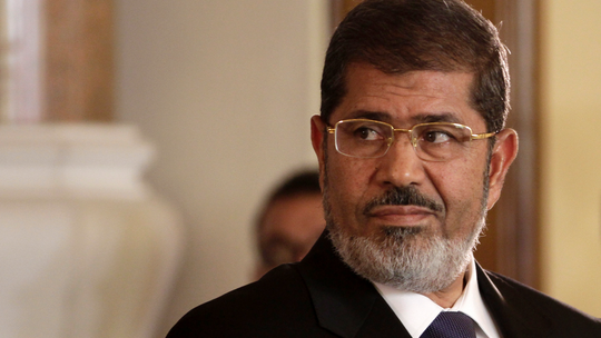 Egypt TV says ousted president Morsi dies in court