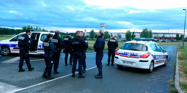 Le RAID a ete depeche a la Prison de Conde sur Sarthe Conde sur Sarthe le 11/06/2019. French police officers of the RAID arrive at the penitentiary center of Alencon, in Conde-sur-Sarthe, northwestern France, as a hostage-taking is underway late on June 11, 2019.