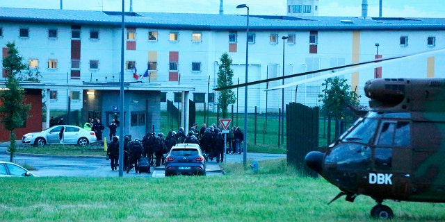 Le RAID a ete depeche a la Prison de Conde sur Sarthe Conde sur Sarthe le 11/06/2019. French police officers of the RAID arrive at the penitentiary center of Alencon, in Conde-sur-Sarthe, northwestern France, as a hostage-taking is underway late on June 11, 2019.