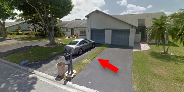 Kerville Holness bid at a Broward County auction of tax-defaulted properties $9,100 for what he thought was a $177,000 villa. What he got was a 1-foot-by-100 foot strip of land.
