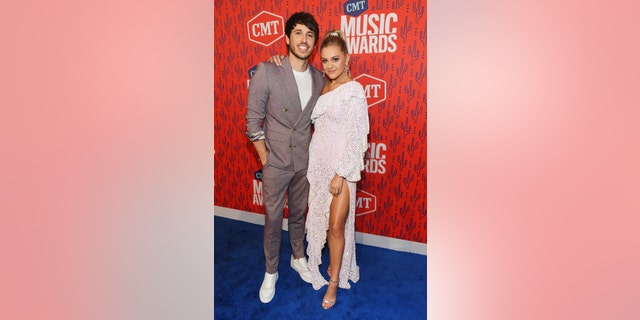 Morgan Evans and Kelsea Ballerini attend the 2019 CMT Music Award at the Bridgestone Arena on June 5, 2019 in Nashville, Tennessee. (Photo by Kevin Mazur / Getty Images for CMT)