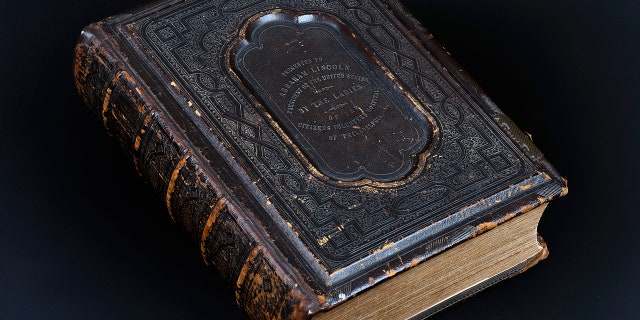 President Abraham Lincoln's 150-year-old Bible was gifted to his neighbor, Rev. Noyes W. Miner, by his widowed wife, Mary. Miner's family has passed it down and recently donated it so the public can now view it.