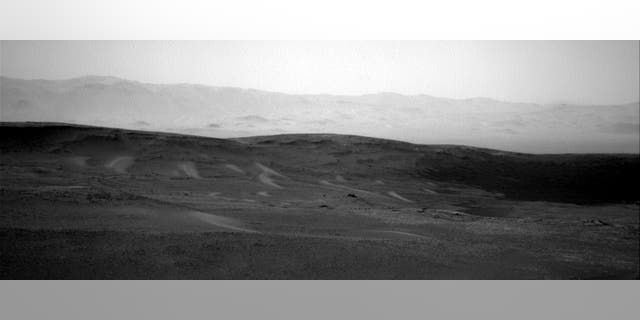 This image was snapped by Curiosity at 3:53:46 UTC. (Credit: NASA/JPL-Caltech)