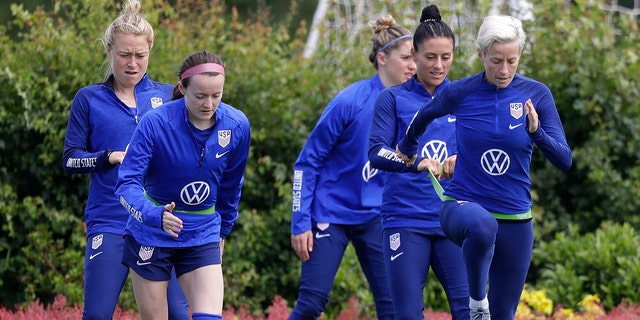 Wambach defends US after 13-0 humiliation of Thailand