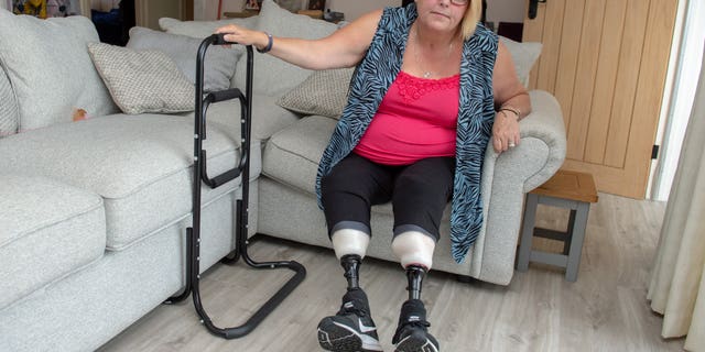 Hayward landed in the hospital where she was diagnosed with meningitis and had her legs amputated.