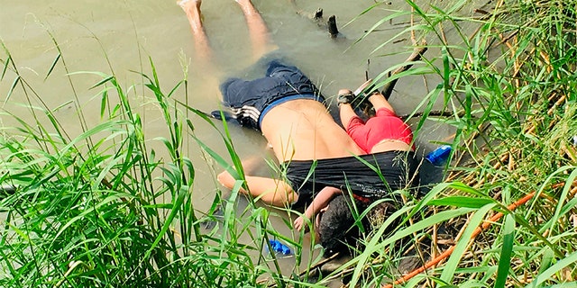 Image Of Dead Father Daughter At Us Mexico Border Draws Reactions From