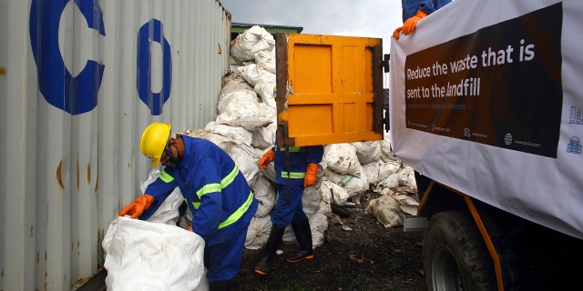 Westlake Legal Group everest Everest cleanup crews remove over 24,000 pounds of garbage, recover four bodies, officials say Paulina Dedaj fox-news/world/mount-everest fox-news/travel/regions/asia fox news fnc/world fnc eedc571f-6d1b-50f6-b700-7e5a1d1c9324 article