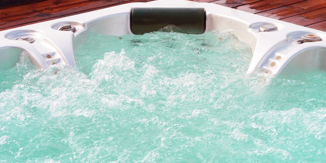 after use hot recovery Sperm tub Upskirt housewives and nylon wife sex