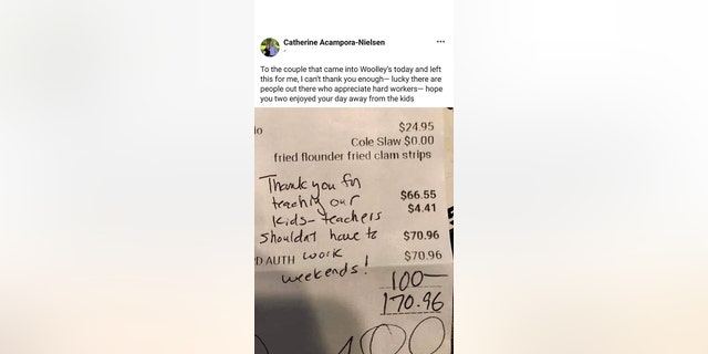 “Thank you for teaching our kids, teachers shouldn't have to work weekends!” the anonymous couple’s note on the original bill read, with the tip of over 140 percent.