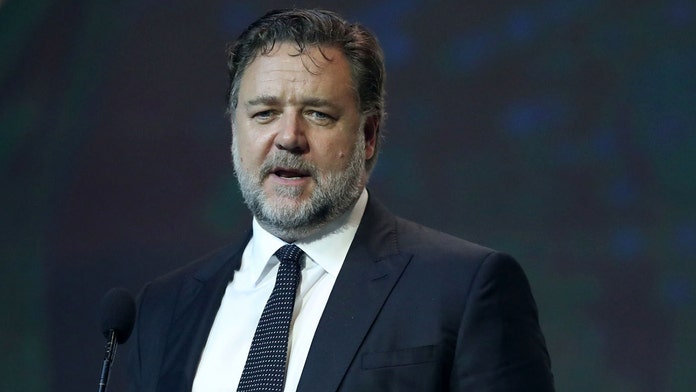 Russell Crowe mummy