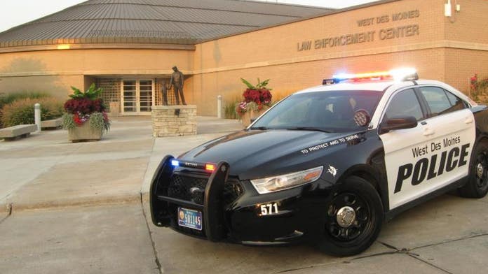 Iowa family of four dies in apparent murder-suicide, police say