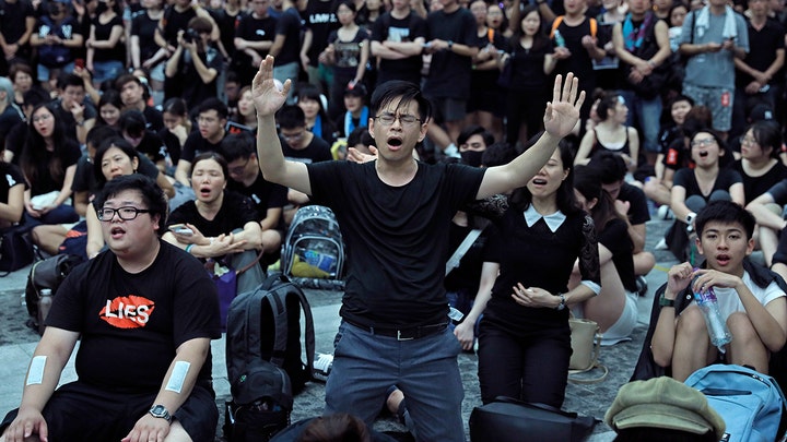 Estimated 2 million protesters return to streets of Hong Kong over extradition bill