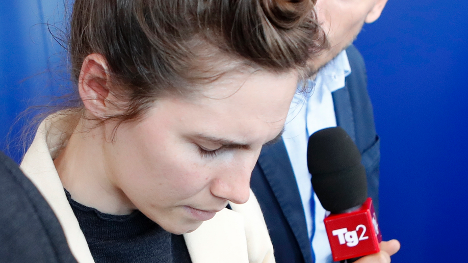 Amanda Knox arrives in Italy for first time since prison release