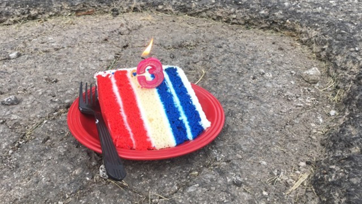 Sereno posted pictures on Facebook of a slice of birthday cake with a number 3 candle placed inside the pothole. 