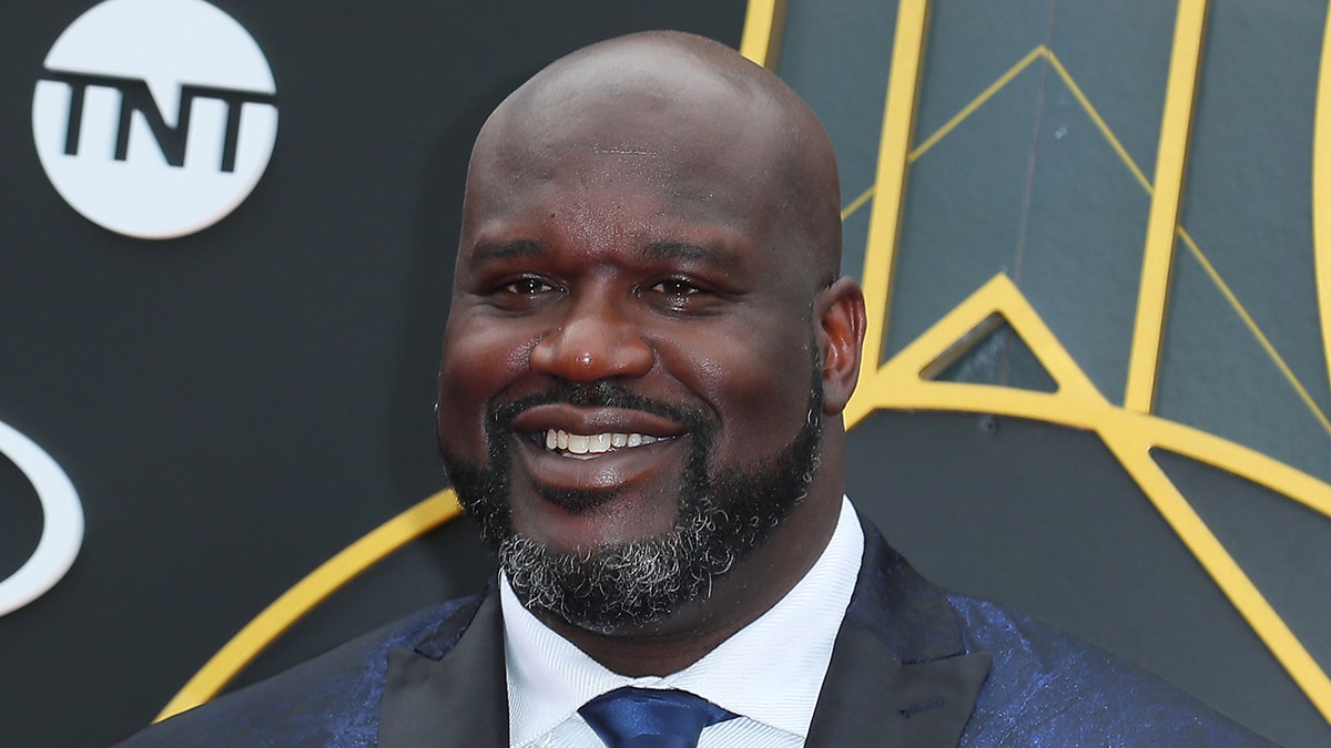 Shaquille O'Neal pays off random man's engagement ring