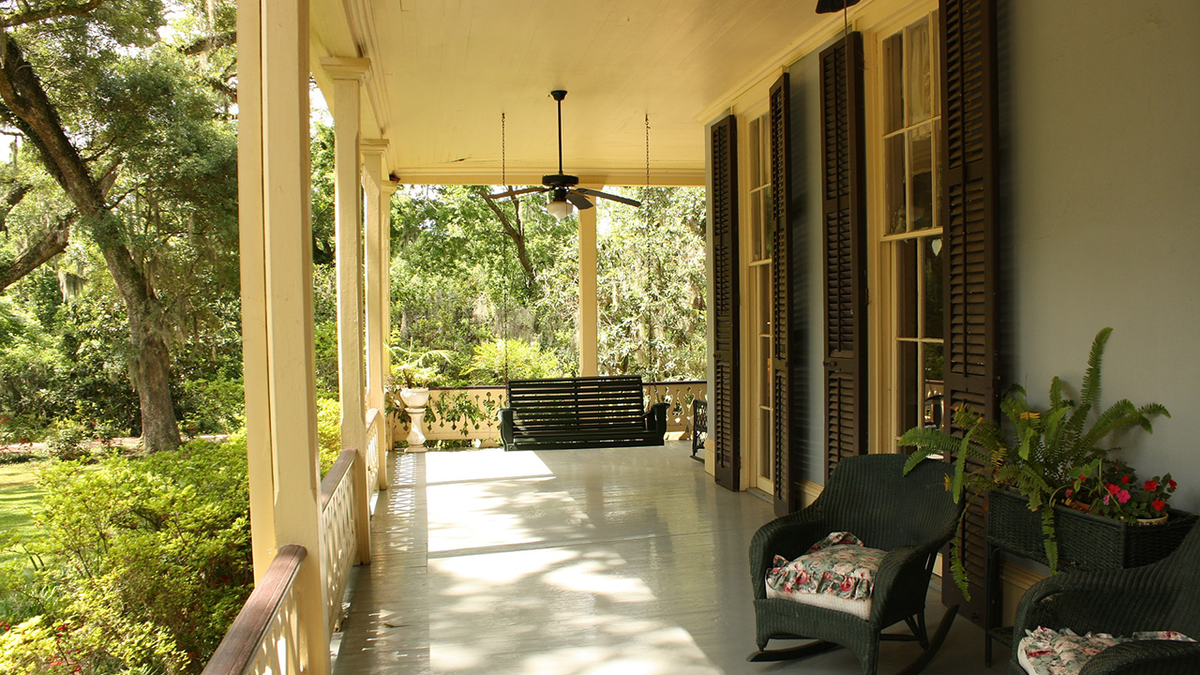 Plus, you can really stick it to those neighbors who didn't invite you to <em>their</em> porch parties.